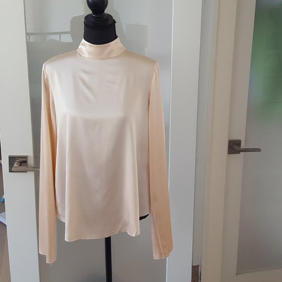 NWT--Nordstrom Rack Kendall & Kylie Stretch  Silk  Mock Neck L/S Blouse - Picture 2 of 12